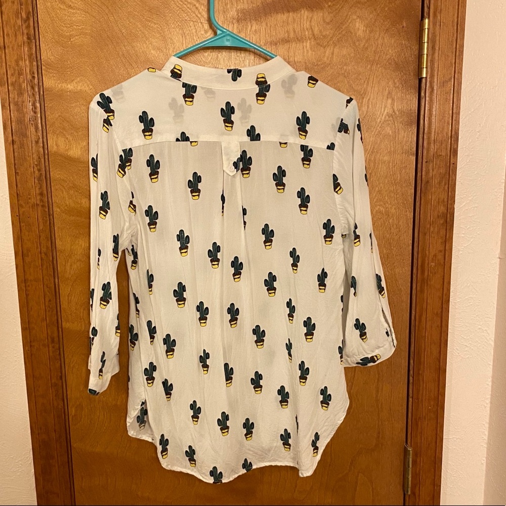 ModCloth CALS Cactus 🌵 Top - Picture 2 of 3